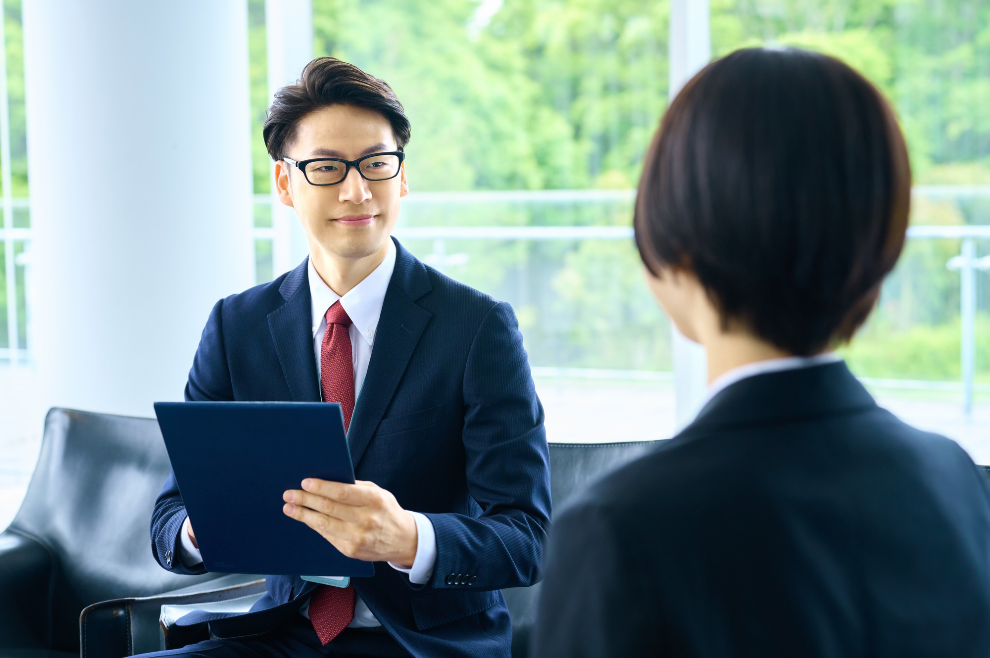 採用代行は業務委託で契約できる?契約形態と違法になるケース、契約書で決める項目-1