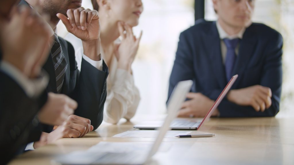 文系におすすめの職業一覧！専門職や高収入を狙える業界も紹介