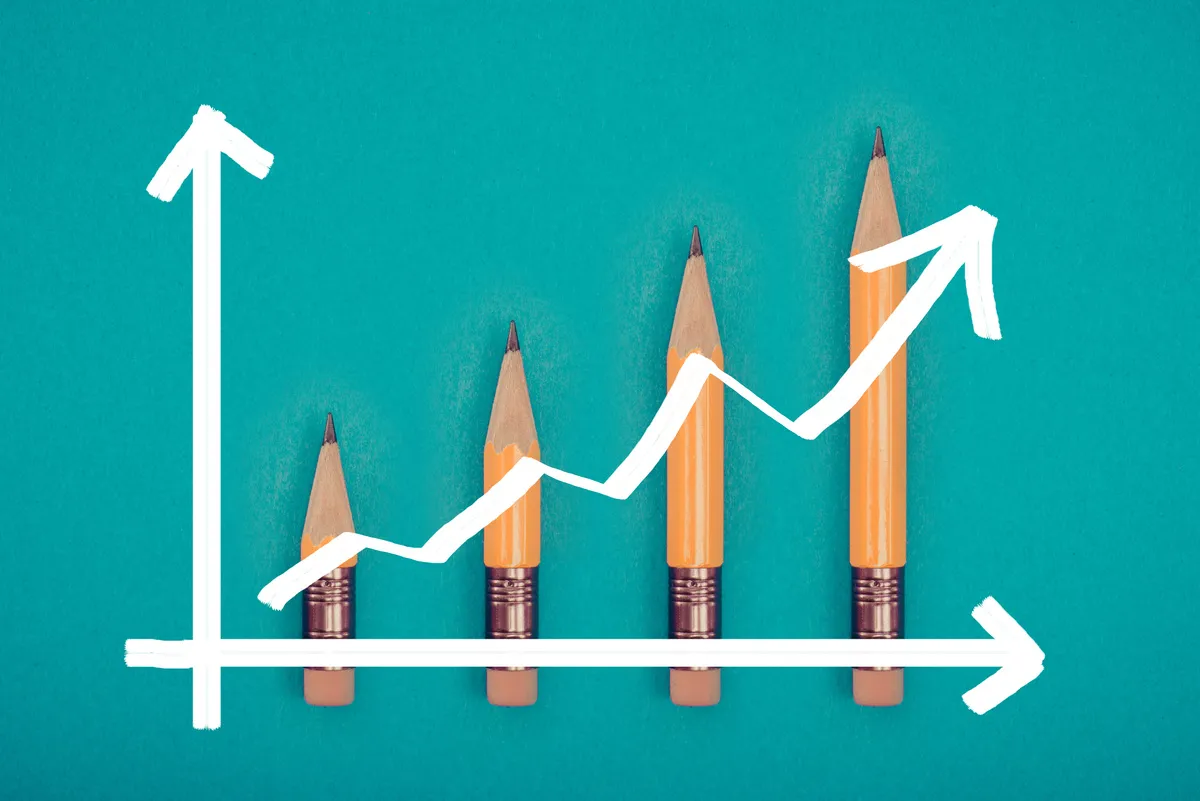 高卒初任給の平均はいくら？手取り額や大卒との差を解説