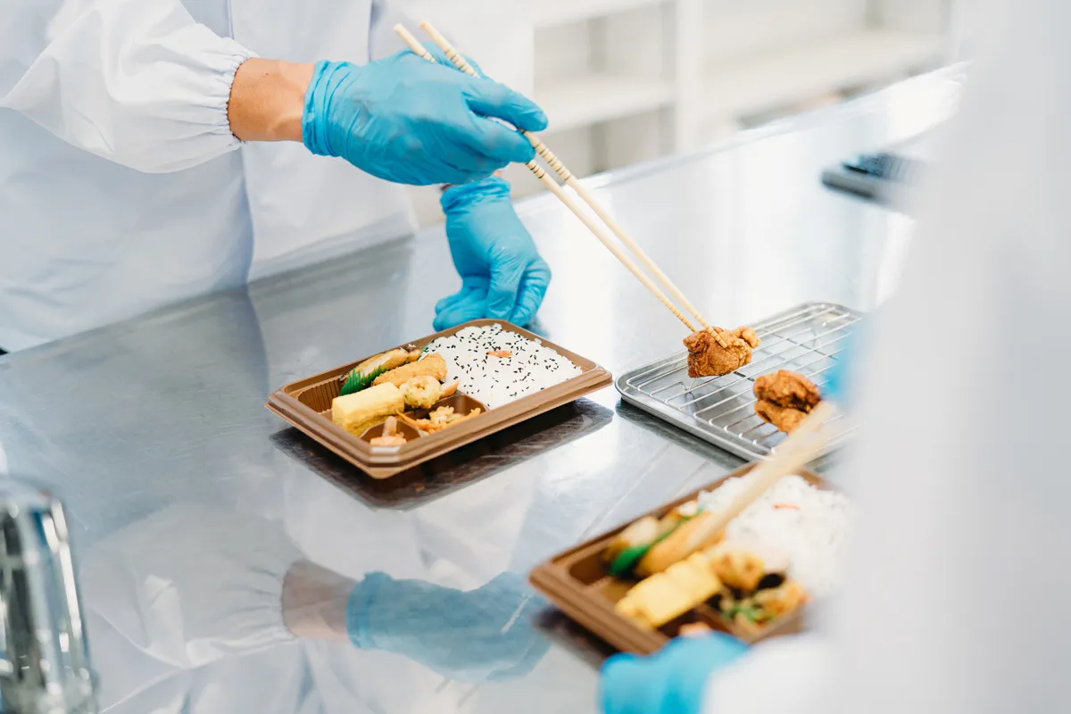 工場勤務は未経験でも可能！仕事内容から求人の探し方まで