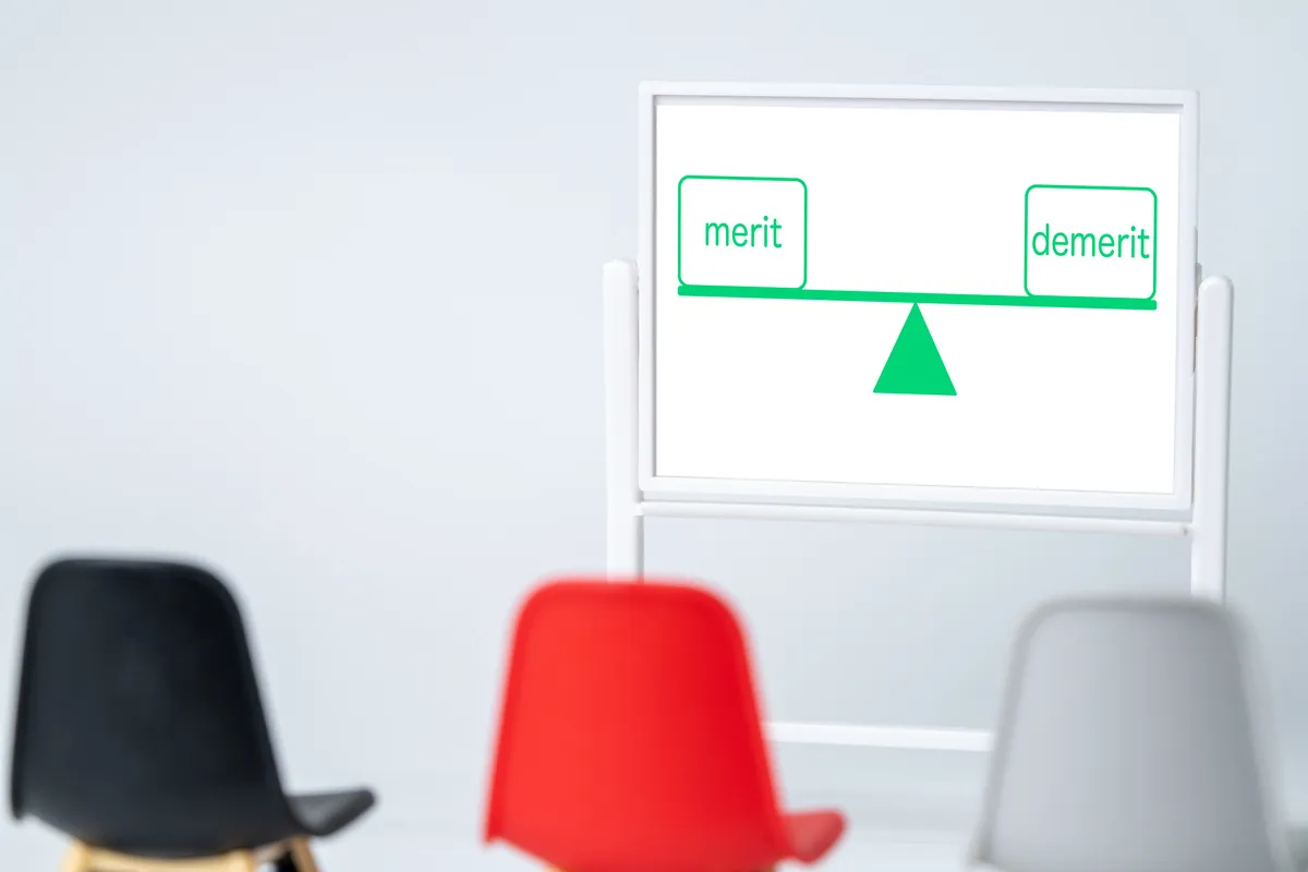 裁量権とは？意味や立場別のメリット・デメリットを解説