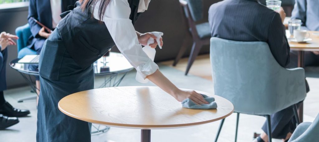 アルバイトの人手不足を解決！集まらない原因と人材確保の対策を解説