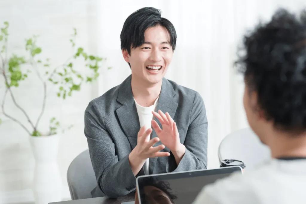 INFJ（提唱者）に向いてる仕事6選｜強み・適職・特徴を解説