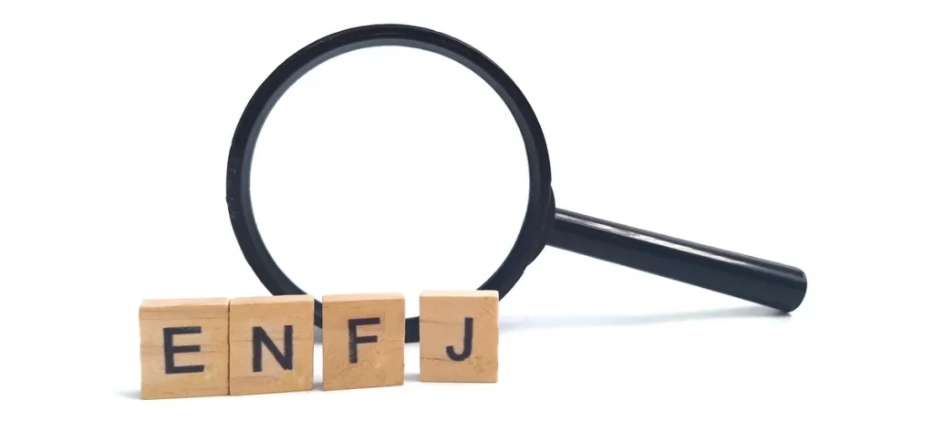 ENFJ(主人公)に向いてる仕事6選｜強み・適職・特徴を解説