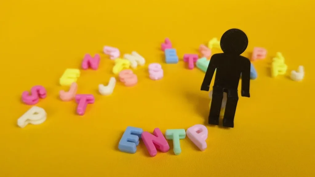 ENTP(討論者)に向いてる仕事6選|強み・適職・特徴を解説